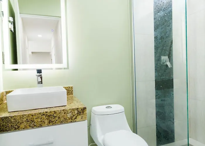 Hotel Palmarena & Residences - Long Comfort With Parking, Sauna, Gym & Pool - Steps From 5th Avenue Playa del Carmen