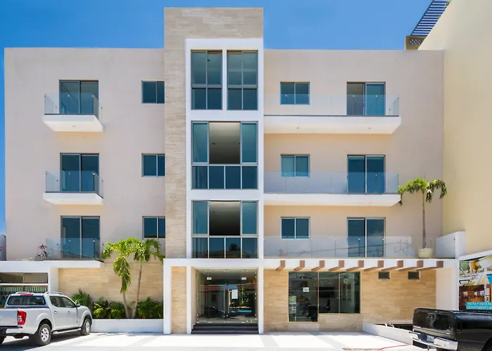 Palmarena & Residences - Long Comfort With Parking, Sauna, Gym & Pool - Steps From 5th Avenue 3* Playa del Carmen