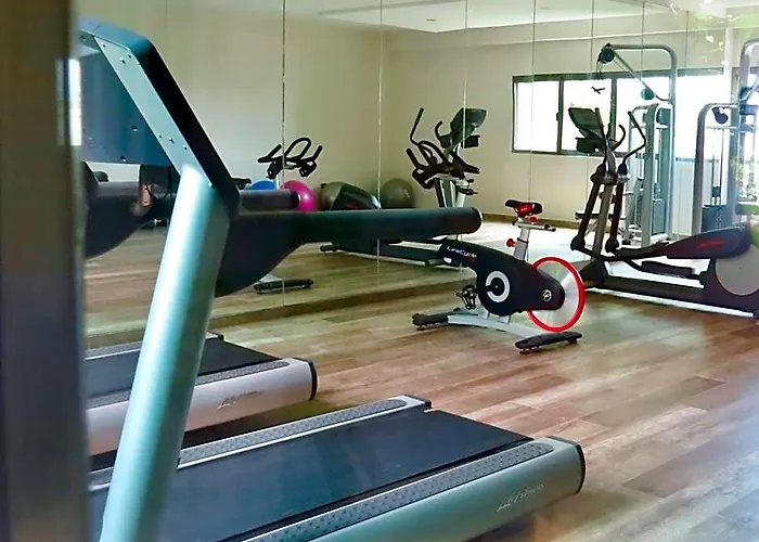 Hotel Palmarena & Residences - Long Comfort With Parking, Sauna, Gym & Pool - Steps From 5th Avenue 3*
