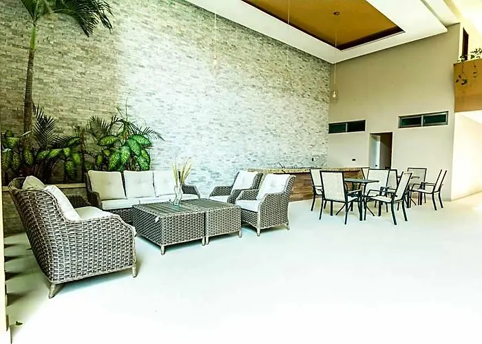 Hotel Palmarena & Residences - Long Comfort With Parking, Sauna, Gym & Pool - Steps From 5th Avenue Playa del Carmen