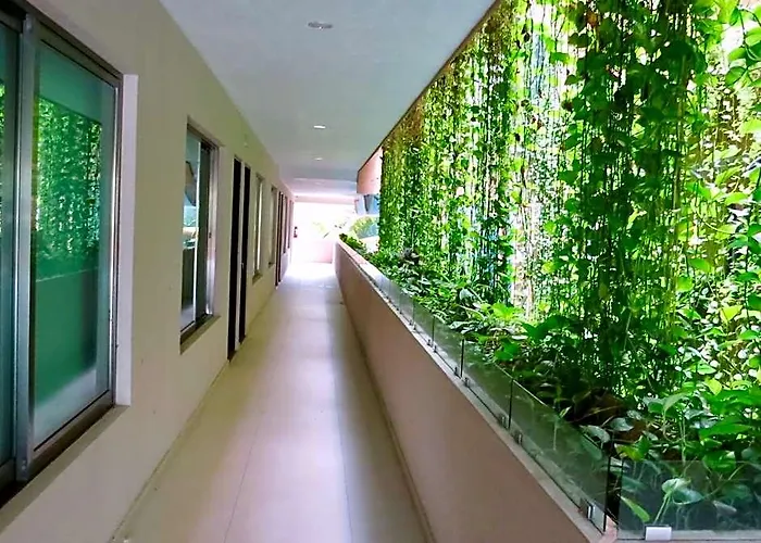 Palmarena & Residences - Long Comfort With Parking, Sauna, Gym & Pool - Steps From 5th Avenue Hotel 3*