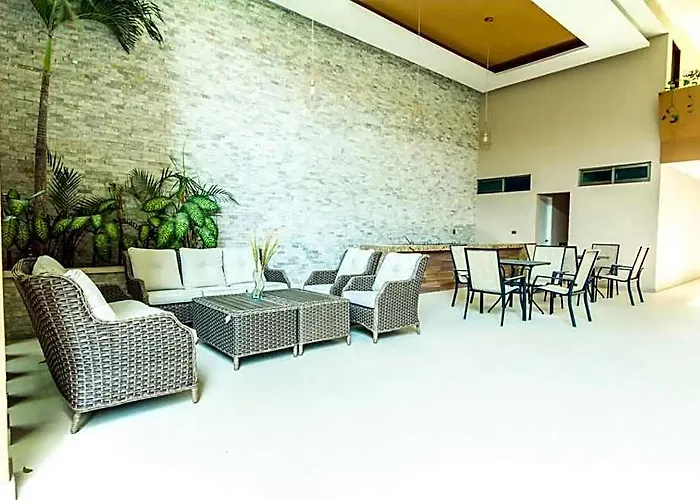 Palmarena & Residences - Long Comfort With Parking, Sauna, Gym & Pool - Steps From 5th Avenue 3*