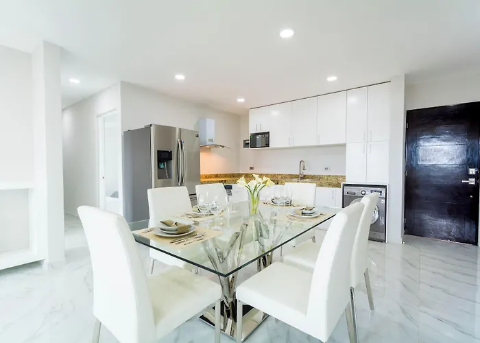 Palmarena & Residences - Long Comfort With Parking, Sauna, Gym & Pool - Steps From 5th Avenue Playa del Carmen