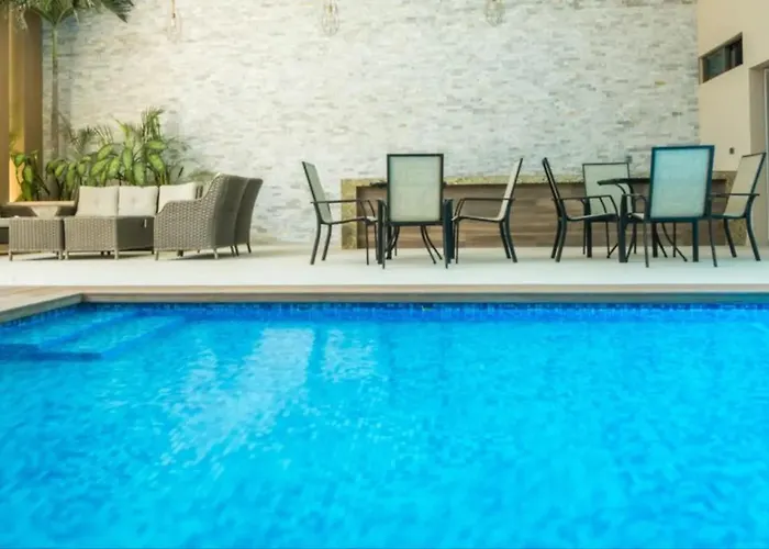 Hotel Palmarena & Residences - Long Comfort With Parking, Sauna, Gym & Pool - Steps From 5th Avenue Playa del Carmen
