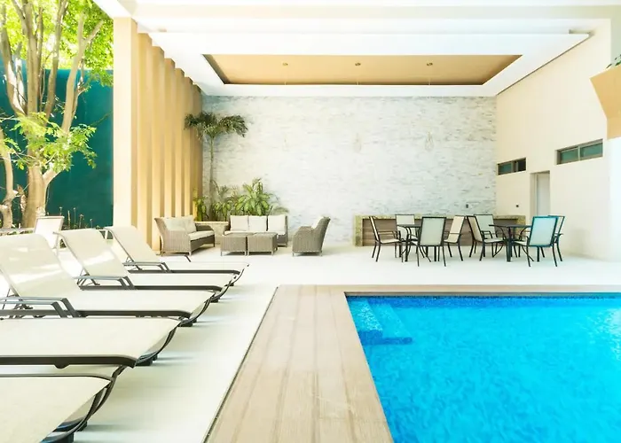 Palmarena & Residences - Long Comfort With Parking, Sauna, Gym & Pool - Steps From 5th Avenue 3* Playa del Carmen