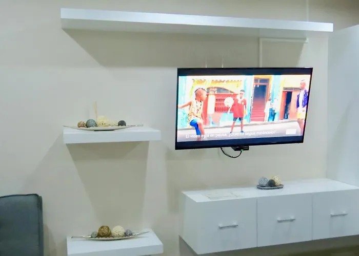 Hotel Palmarena & Residences - Long Comfort With Parking, Sauna, Gym & Pool - Steps From 5th Avenue